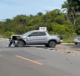 Colisão é registrada nas proximidades do condomínio Acapulco